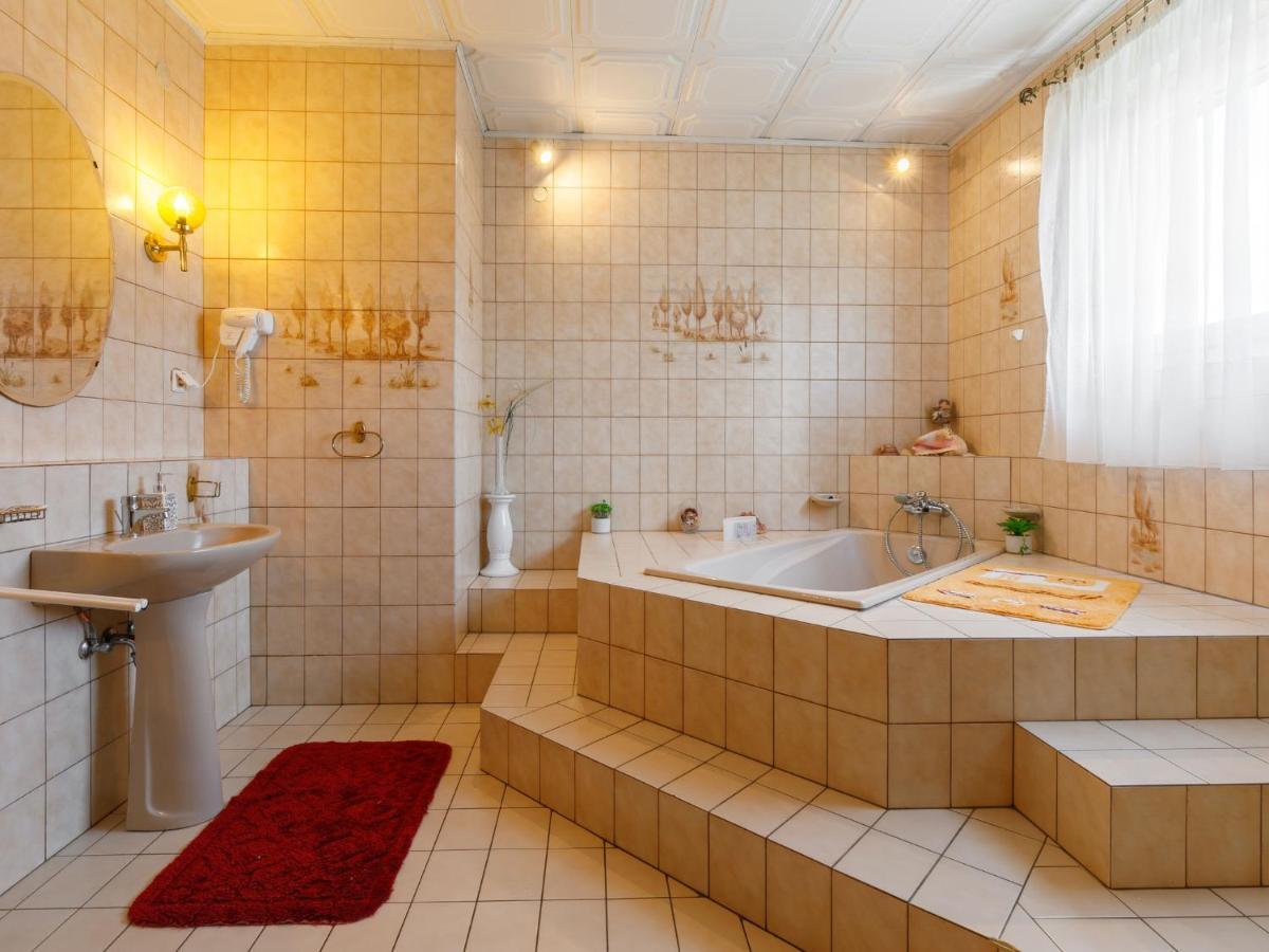 Holiday Home Szabo By Interhome バラトンレッレ エクステリア 写真